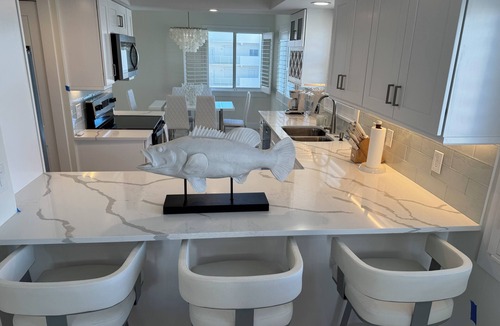 South Island Condo | GORGEOUS PENTHOUSE-Best bayfront and gulf water views around! Ocean/Pool access!
