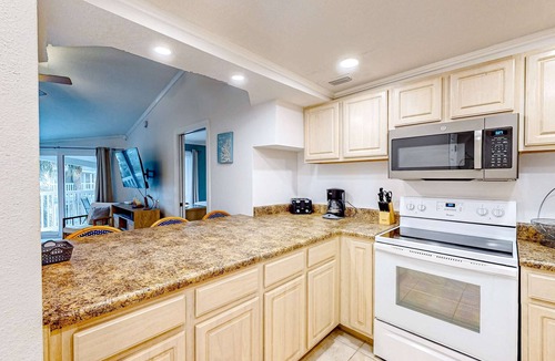 Villa Sabine Condo | Gorgeous Soundside Home close to everything and Beach Access