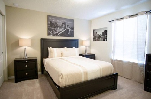 Four Corners Resort | Grand 8BDR Villa Near to Disney and Universal! Private Pool & Resort Access