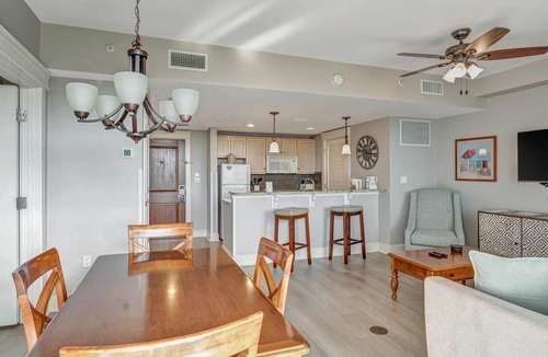 Baytowne Wharf Condo | Grand Sandestin Bayview Escape | Balcony Sunsets + Resort Perks