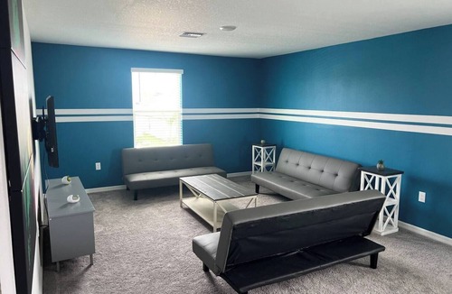 Winter Haven House | Great get away for the entire family. Enjoy theme parks and great restaurants.