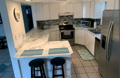 Pinellas Point House | Great Location w/Heated Pool with beautiful outdoor patio/bar area!