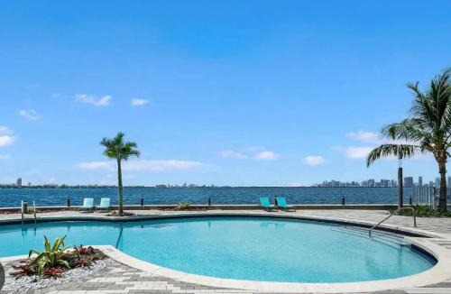North Bay Village House | Great private room