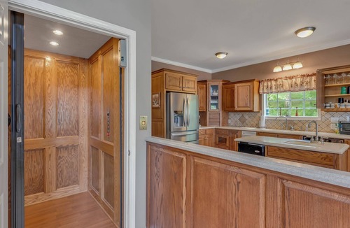 Stoney Point Landing House | Great Views: 5 BR, 4.5 BA House in Double Springs, Sleeps 18
