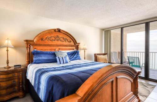 Gulf Lagoon Beach House | Gulf-front condo with view 3 resort pools tennis & 1 500 ft of resort beachfront