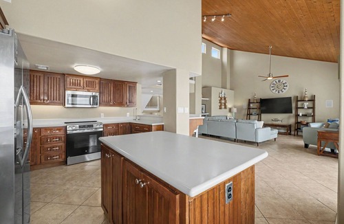 Villa Primera House | Gulf Front Home | Pet Friendly | Event Friendly | Walk to Dining and Shops
