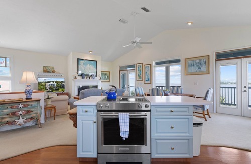 Cedar Key House | Gulf Landing- Amazing Water View with Boat Parking