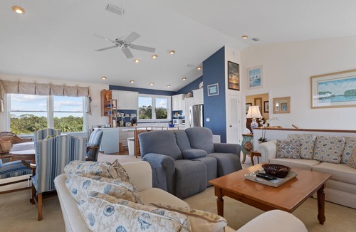 Cedar Key House | Gulf Landing- Amazing Water View with Boat Parking
