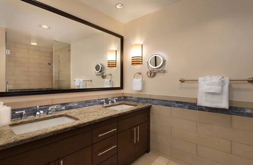 Marco Island Resort | Gulf View - 2 Bedroom - Marriott's Crystal Shores - Full Resort Access