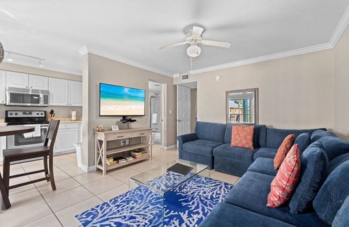 Whitney Beach Condo | Gulffront w/Balcony & Kitchen – Silver Sands #253 by RVA