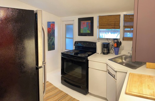Southwest Coconut Grove Cottage | HALF PRICED ! Zen Romantic Cottage - Best Of Coconut Grove/Pets