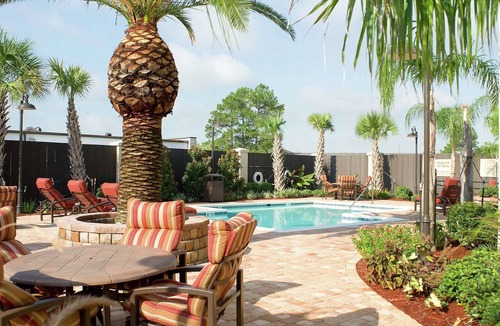 Highlands - Perkins Hotel | Hampton Inn Baton Rouge - I-10 & College Dr.