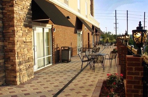 Hoover Hotel | Hampton Inn & Suites Birmingham-Hoover-Galleria