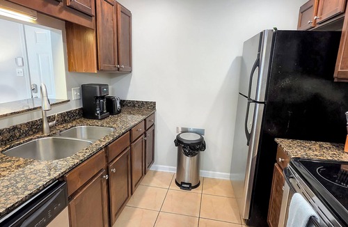 Gulf Park Estates Condo | Harbor Landing Condo in Ocean Springs. Pool and Close to Downtown!