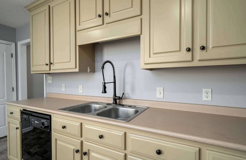 Cottondale House | Hearthstone Hideaway- 2BR/1.5BA- Close to UA