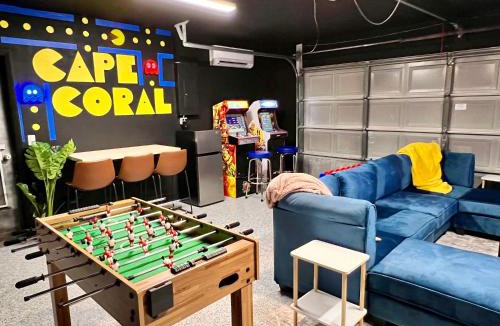 Mariner House | Heated Pool Game Room 9 beds Families!