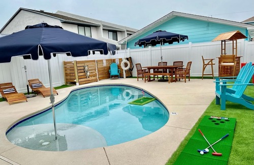 Laguna Beach Estates House | Heated pool, Steps2beach, Outdoor TV, Arcade