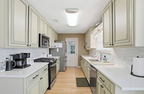 Thomas Drive House | Heated Private Pool + Game Room, Sleeps 12, Family-Friendly, Near PCB Beach
