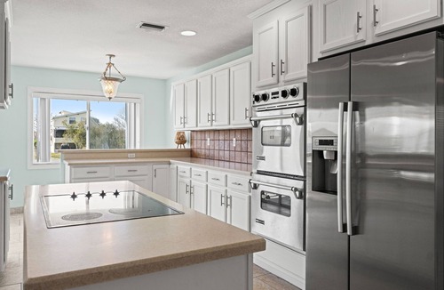 Spring Hill House | Hibiscus Beach House your vacation home loaded with amenities