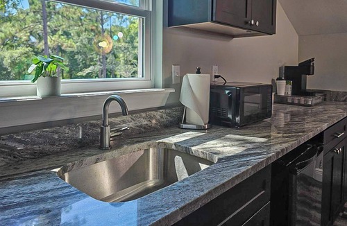 Fairhope Apartment | HIDDEN JAM! Private Studio on a Ranch. Access to Pool, Outdoor Kitchen, Fire Pit