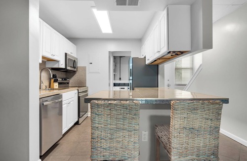 Pensacola House | Hidden treasure minutes from Pensacola Beach with large pool area!