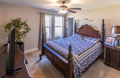 Farmington House | Hideaway Getaway