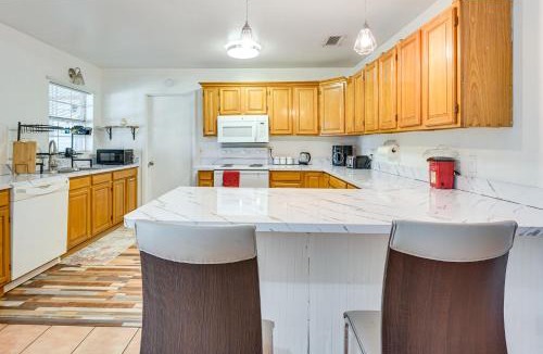 Interlachen House | Hike & Fish! Wooded Family Getaway in Interlachen