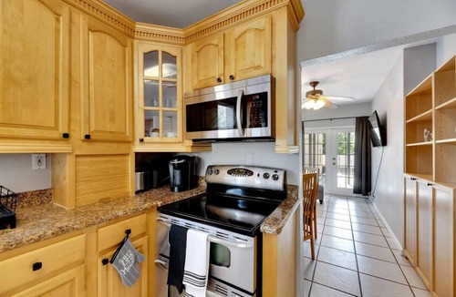 South Seminole Heights House | Hilda`s Hideaway