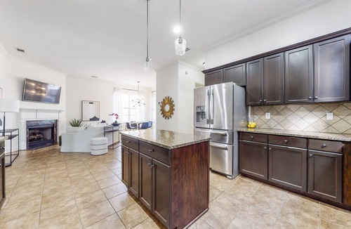 Helena House | Hillsboro Serenity
