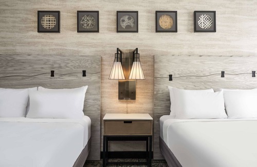 Appleton Hotel | Hilton Appleton Paper Valley