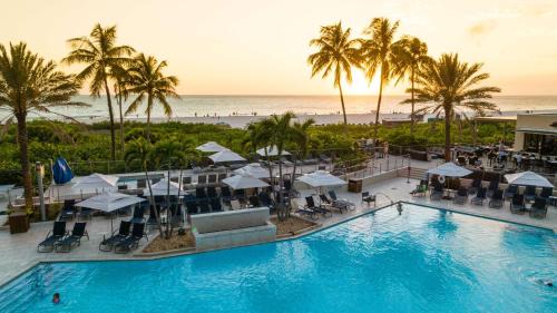 Marco Island Resort | Hilton Marco Island Beach Resort and Spa