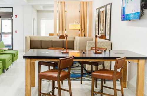 Andalusia Hotel | Holiday Inn Express Andalusia by IHG