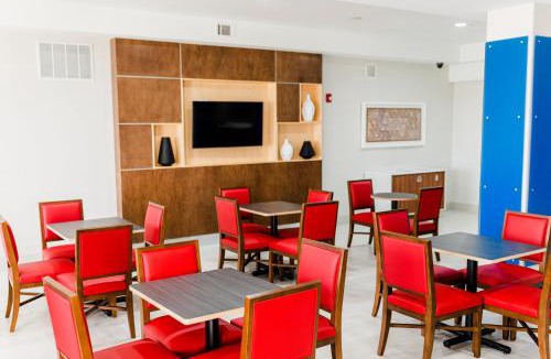 Andalusia Hotel | Holiday Inn Express - Andalusia by IHG