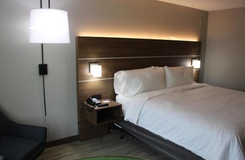 Enterprise Hotel | Holiday Inn Express & Suites - Enterprise by IHG