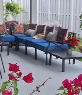 Cutler Bay House | Holliday 3-bedroom Private duplex House full kitchen living room Parking WiFi BBQ Karaoke Available