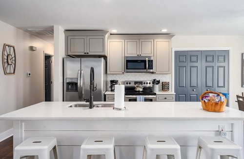 Madison House | Home Away From Home @hgtvbnb