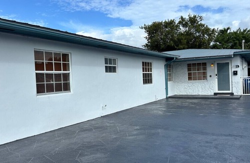 Westchester House | HOME AWAY FROM HOME Near Airport and Malls and Highways