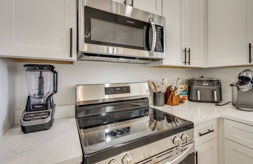Westminister House | Home Gym & Sauna! Luxe Lehigh Acres Family Home