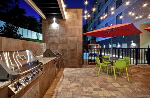 Fultondale Hotel | Home2 Suites By Hilton Birmingham/Fultondale, Al