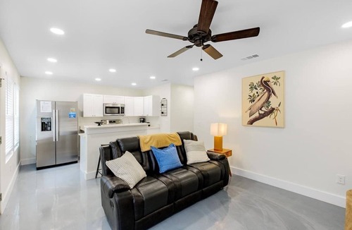 Biloxi House | Hopkins