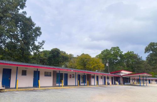 Dadeville Hotel | Hotel O Heart of Dixie Dadeville AL HWY 280