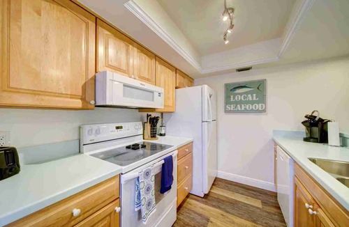 Stuart Condo | Hutchinson Island,Stuart,FL, Tennis Villas,Marriott Golf & Beach club amenities!