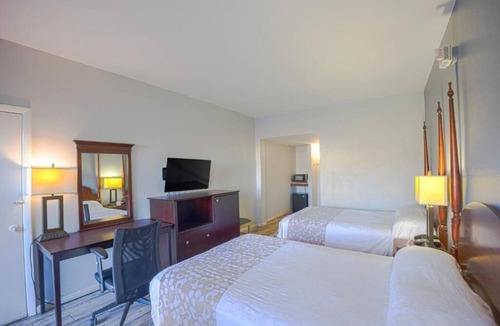 Le Barons Of Titusville Hotel | Ideal For Exploring Titusville: Unit Near Manatee Deck With Parking