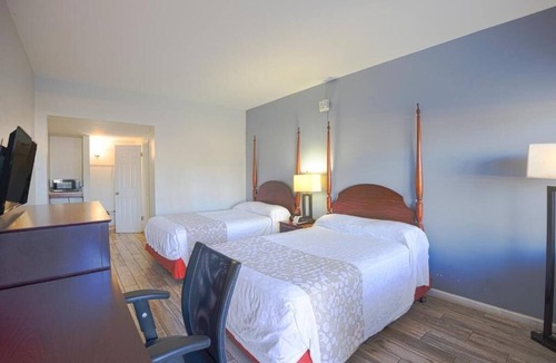 Le Barons Of Titusville Hotel | Ideal For Exploring Titusville: Unit Near Manatee Deck With Parking