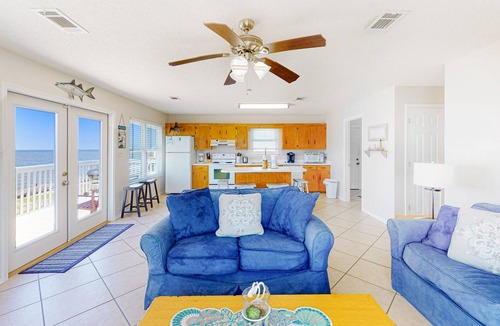 Fort Morgan Pines House | Ideal gem with across from the Gulf with Mobile Bay views - snowbird-friendly