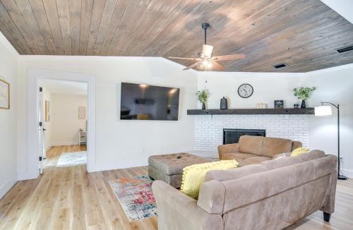 Greater Northdale House | Idyllic Tampa Home w/Private Pool: 11 Mi to Beach
