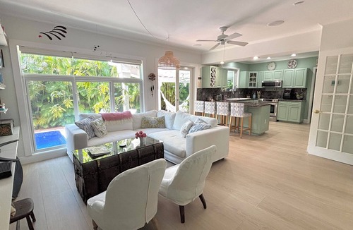 Key Biscayne House | Impeccable Spacious Home on Paradise Island. Golf, sports, beach, relax