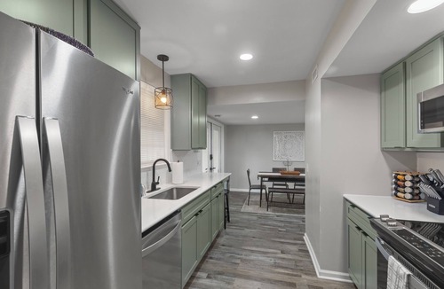 Dothan House | Indulge in Southern Charm: Newly Renovated 2 Bed/2.5 Bath Townhome in Dothan. Dog Friendly.