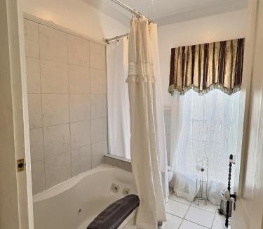 West Central Hotel | Inn1854
