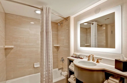 Downtown Orlando Hotel | Inter&Co Stadium 2Double Suite Gym, Pool, Breakfast